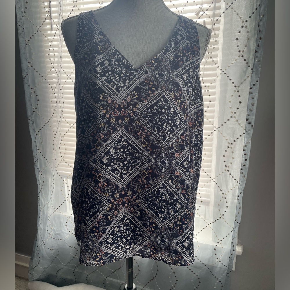 Maurice’s Floral Patterned Sleeveless Top